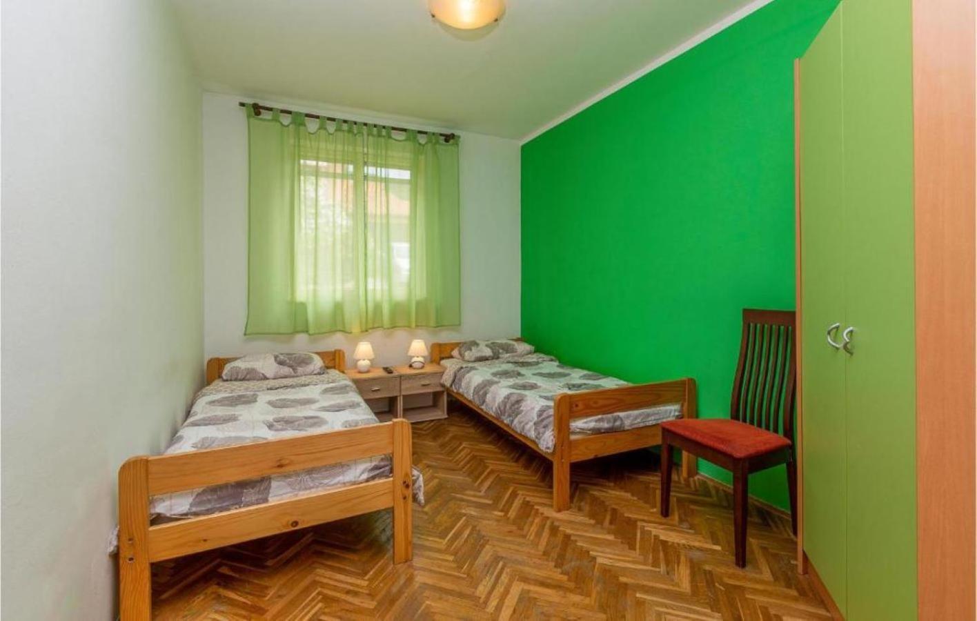 Apartman Ema 4+2 Koromacno Exterior photo